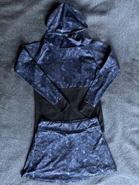 YOUER (ONE OF A KIND) SET WOMENS MEDIUM PURPLE SKORT & HOODIE